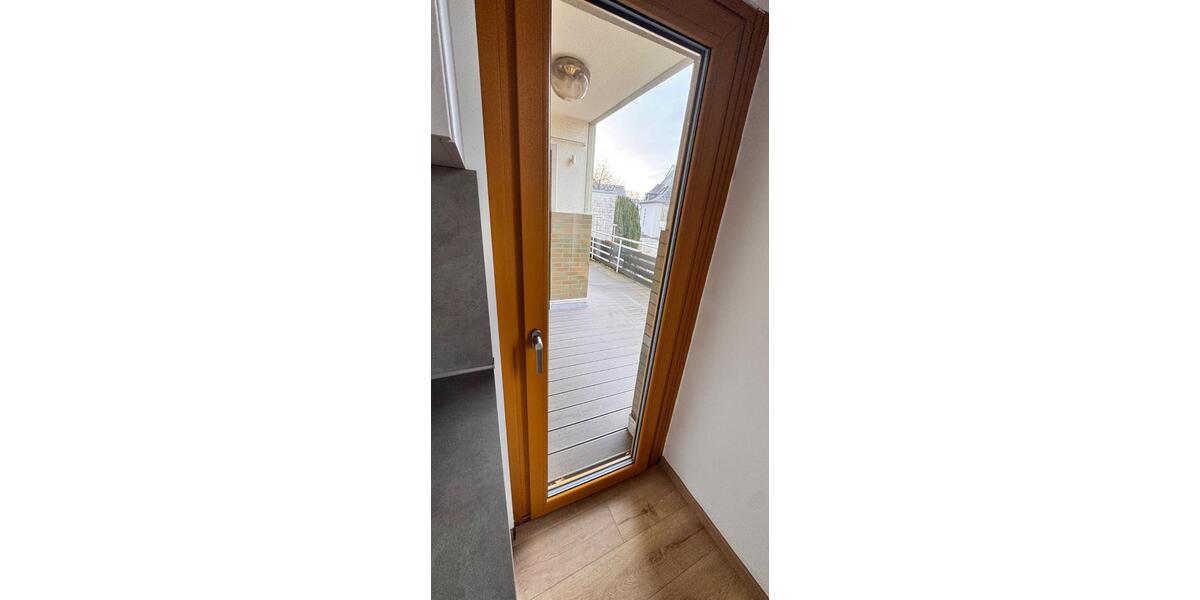 Etagenwohnung Schwalbach - 3 Zimmer, 90 m&sup2;, 880&euro; | Angebot:25124935