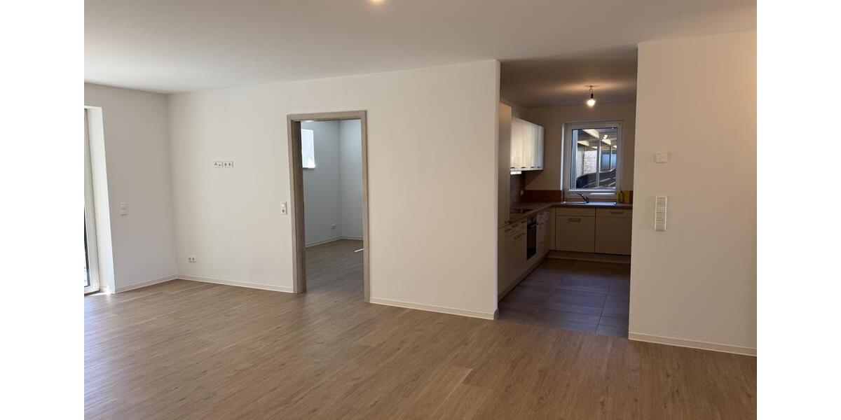 Etagenwohnung Albersdorf - 3 Zimmer, 94 m&sup2;, 1.162&euro; | Angebot:26289025