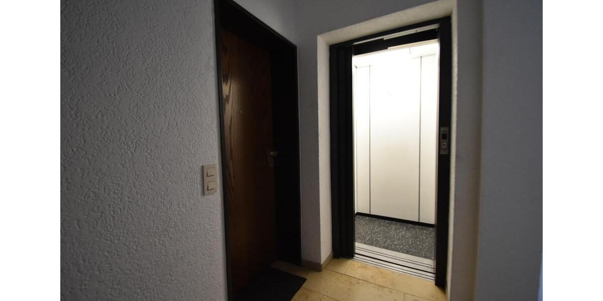 Etagenwohnung Krefeld - 1 Zimmer, 37 m&sup2;, 450&euro; | Angebot:25874914