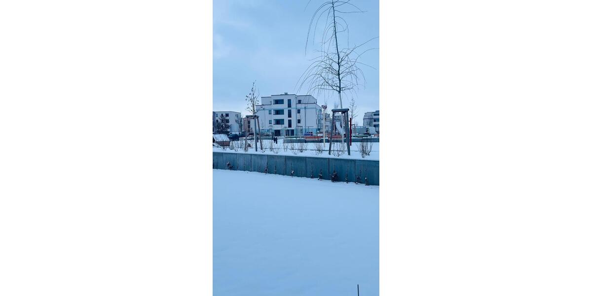 Erdgeschoßwohnung Schönefeld - 5 Zimmer, 131 m&sup2;, 2.750&euro; | Angebot:24455302