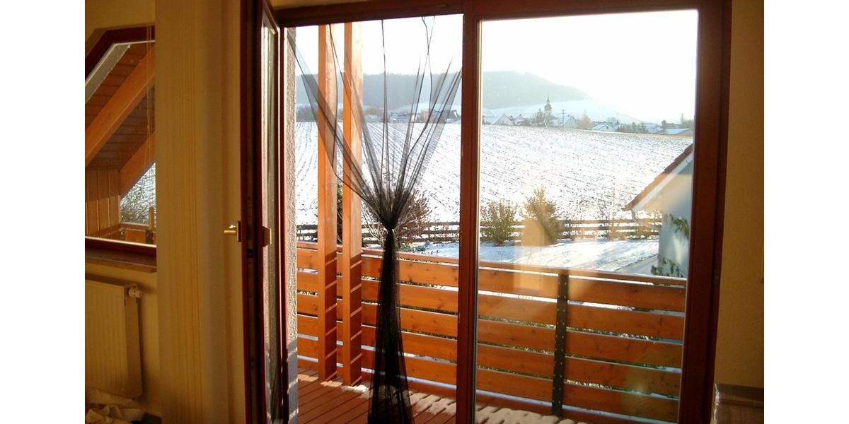 Etagenwohnung Rödelsee - 3 Zimmer, 92 m&sup2;, 780&euro; | Angebot:24660501