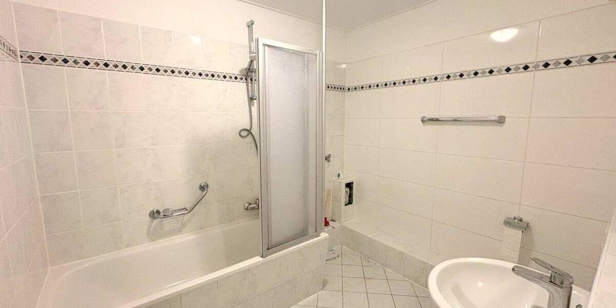 Etagenwohnung Berlin Charlottenburg - 2 Zimmer, 52 m&sup2;, 601&euro; | Angebot:26162917