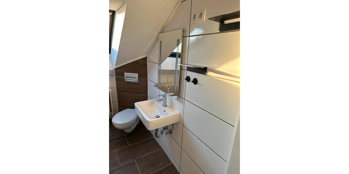 Dachgeschoßwohnung Willebadessen - 2.5 Zimmer, 78 m&sup2;, 650&euro; | Angebot:26645996