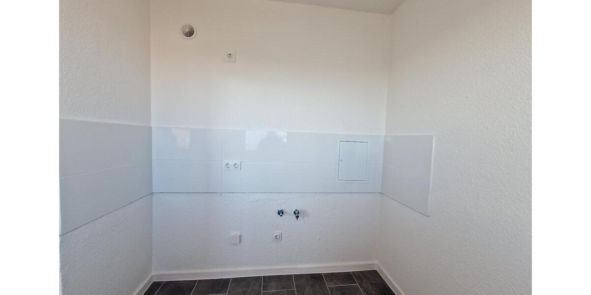 Dachgeschoßwohnung Zerbst (Anhalt) - 2 Zimmer, 50 m&sup2;, 255&euro; | Angebot:26264135