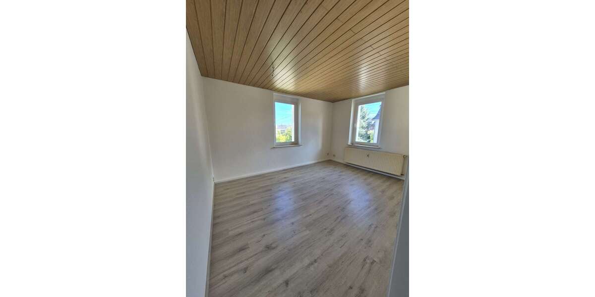 Wohnung zum Mieten in Lugau 330 € 60 m² 3 zimmer