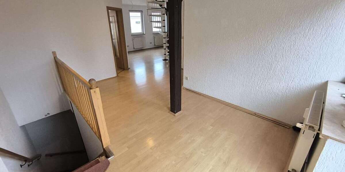 Etagenwohnung Magdeburg Neue Neustadt - 4 Zimmer, 98 m&sup2;, 800&euro; | Angebot:26363494
