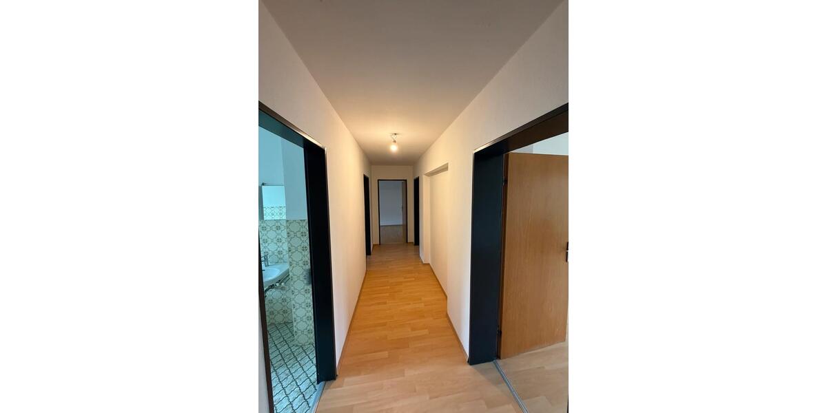 Erdgeschoßwohnung Wassertrüdingen - 3 Zimmer, 75 m&sup2;, 550&euro; | Angebot:25168432