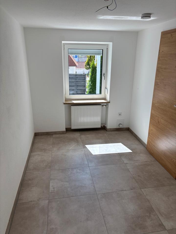Helle 2 Zimmer Erdgeschoßwohnung mit Südterrasse