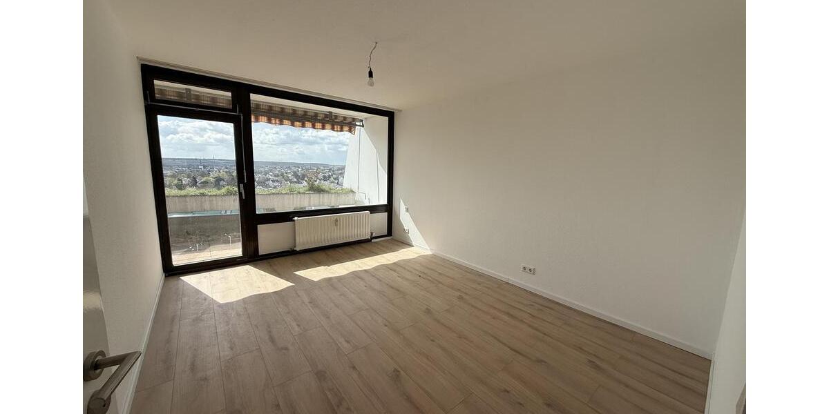 Dachgeschoßwohnung Mainz Finthen - 3 Zimmer, 96 m&sup2;, 1.400&euro; | Angebot:25903574