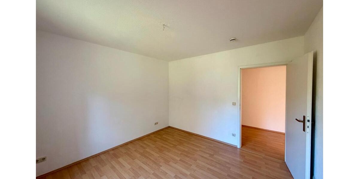 Erdgeschoßwohnung Weißenfels - 2 Zimmer, 50 m&sup2;, 350&euro; | Angebot:25364624