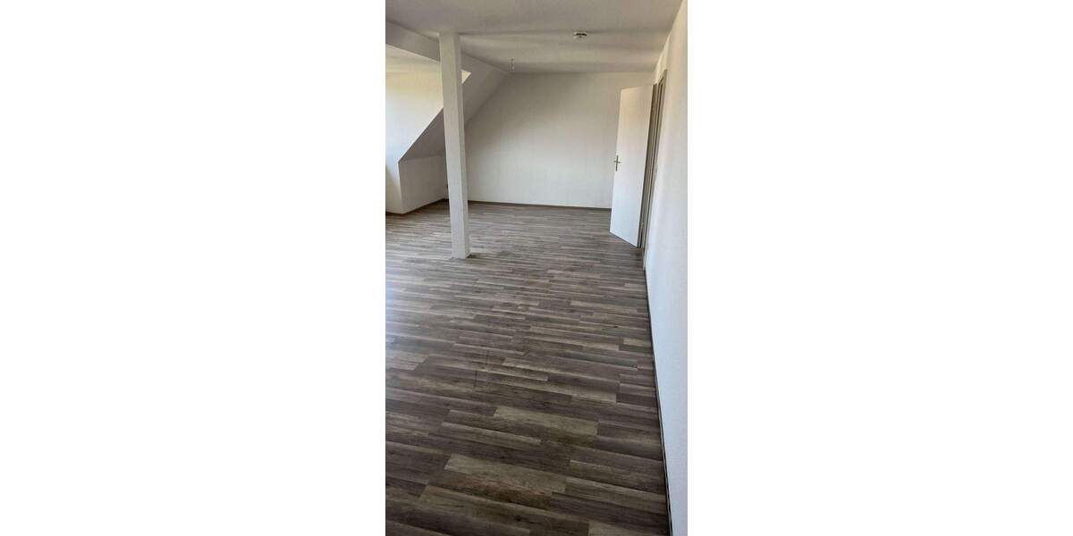 Etagenwohnung BORNA-Neukirchen Neukirchen - 3 Zimmer, 72 m&sup2;, 540&euro; | Angebot:25663640