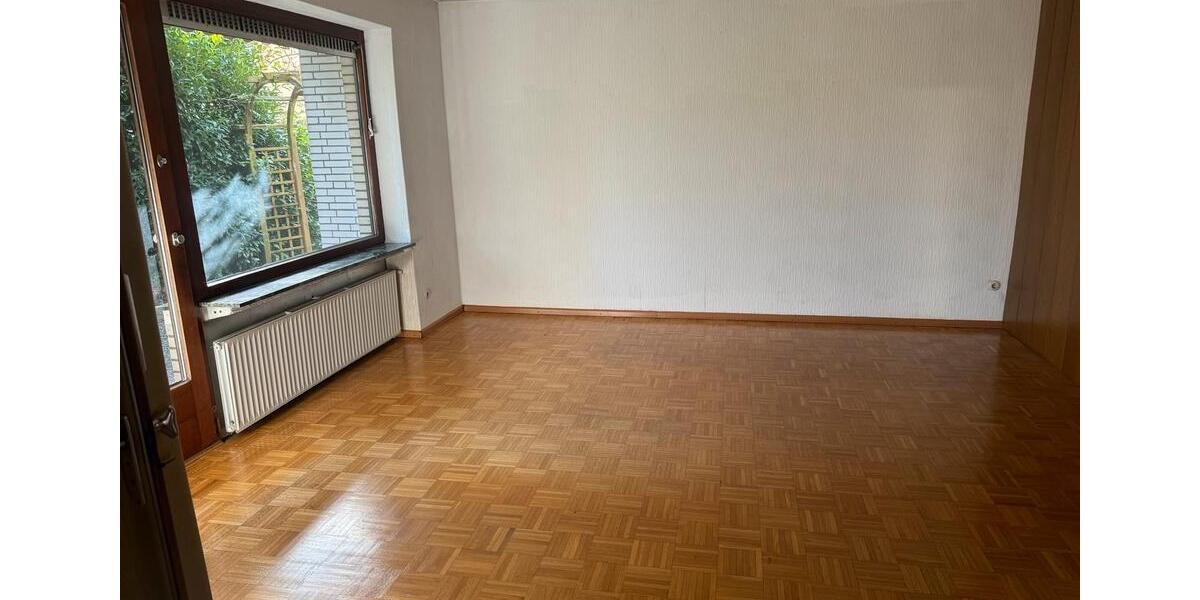 Einfamilienhaus Langenhagen Brink - 8 Zimmer, 168 m&sup2;, 2.600&euro; | Angebot:25422934