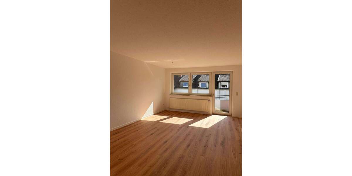 Etagenwohnung Celle Neuenhäusen - 3 Zimmer, 79 m&sup2;, 595&euro; | Angebot:27451516