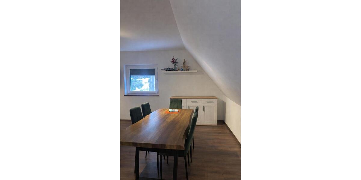 Dachgeschoßwohnung Wingst - 3 Zimmer, 78 m&sup2;, 750&euro; | Angebot:25964849
