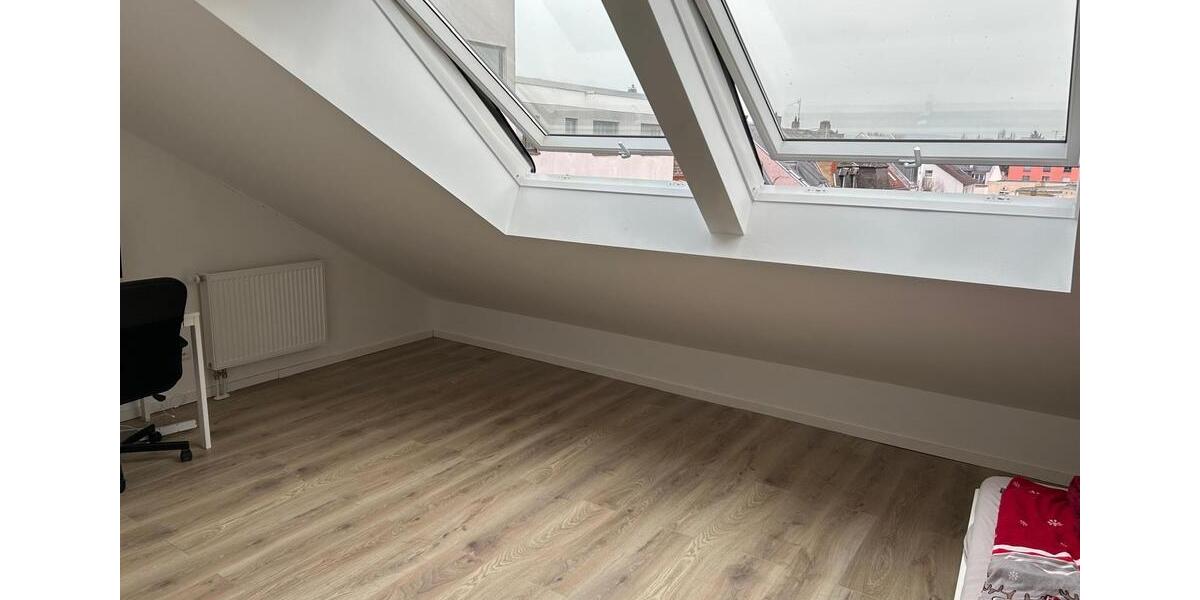 Wohnen auf Zeit Rottendorf - 1 Zimmer, 18 m&sup2;, 750&euro; | Angebot:25977972