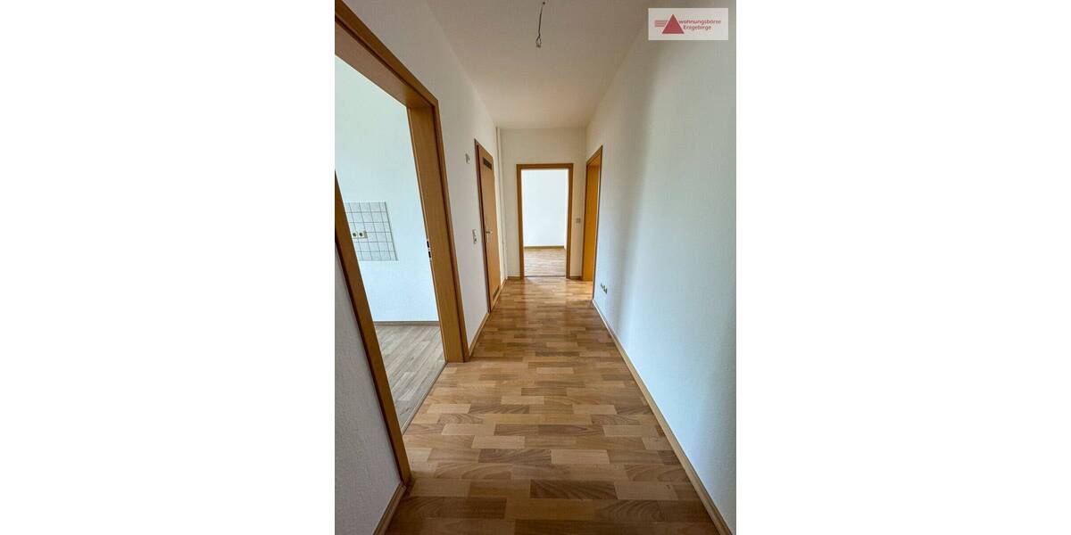 Etagenwohnung Lößnitz - 2 Zimmer, 49 m&sup2;, 294&euro; | Angebot:26929613