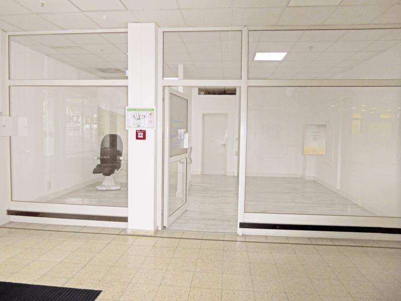 N-Nord: Kleine Gewerbeeinheit mit ca. 52 m² (2 Räume+Nebenfläche) in kleinem Einkaufszentrum