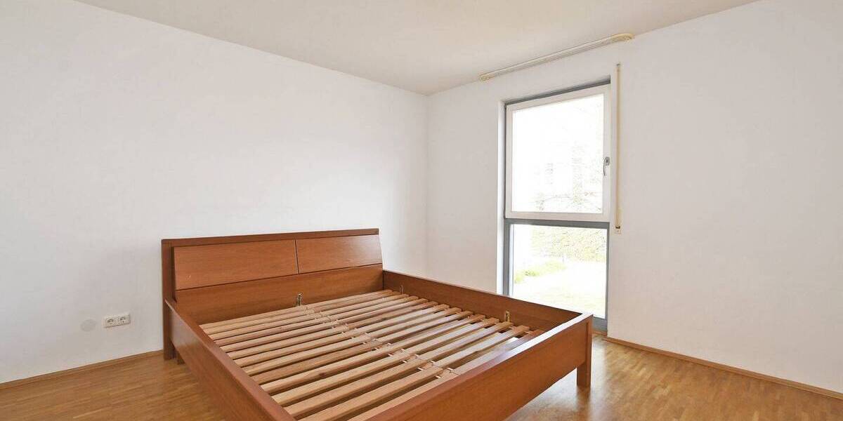 Etagenwohnung München Trudering-Riem - 4 Zimmer, 93 m&sup2;, 1.990&euro; | Angebot:26640963
