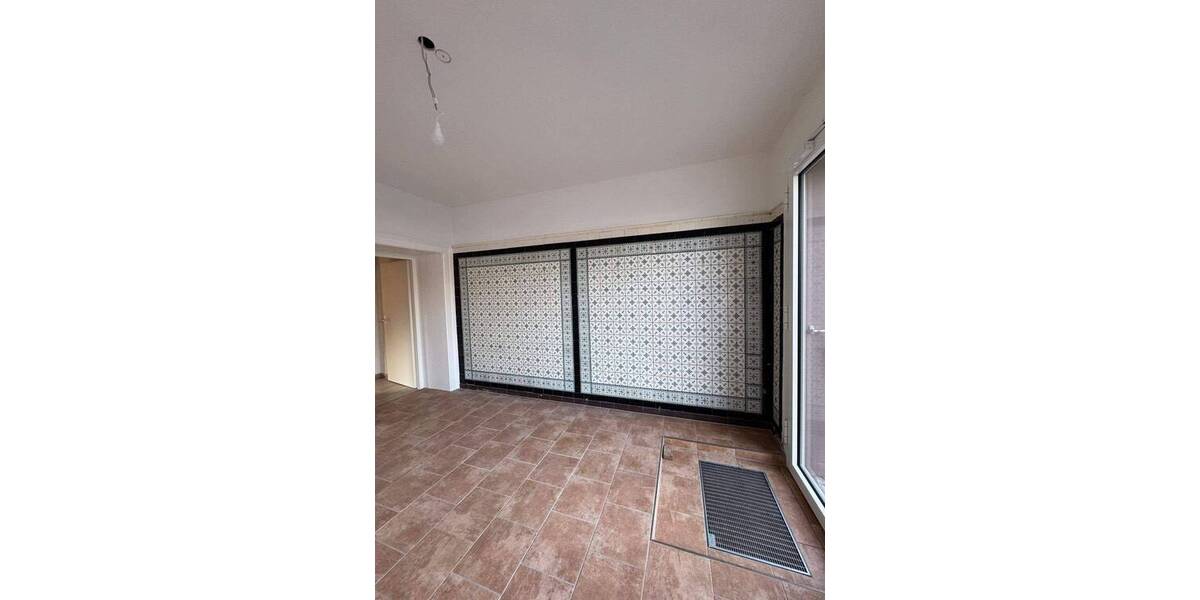 Gewerbeobjekt Fürth Nordstadt - 5 Zimmer, 120 m&sup2;, 1.080&euro; | Angebot:26859104