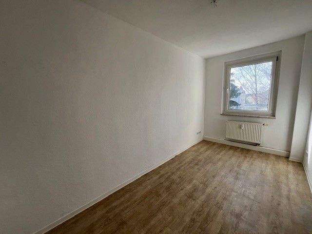 Etagenwohnung Zwickau Marienthal - 4 Zimmer, 74 m&sup2;, 480&euro; | Angebot:26779771