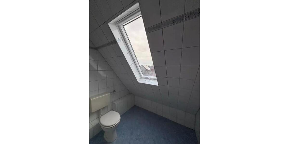 Dachgeschoßwohnung Zapfendorf - 2.5 Zimmer, 75 m&sup2;, 590&euro; | Angebot:25022756