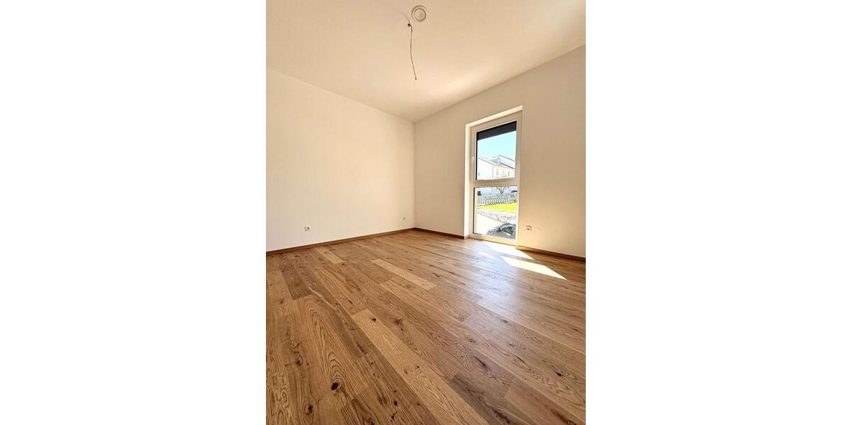 Dachgeschoßwohnung Kempten (Allgäu) Auf der Halde - 3 Zimmer, 108 m&sup2;, 1.550&euro; | Angebot:26563867