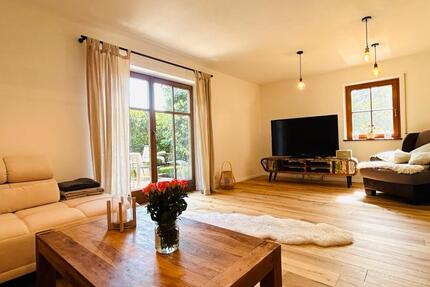 Haus Neuötting - 8 Zimmer, 240 m&sup2;, 2.850&euro; | Angebot:24466026