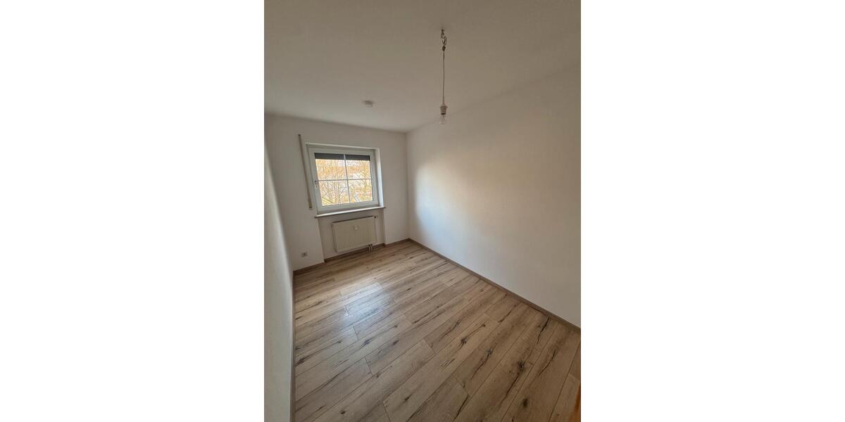 Maisonettenwohnung Schrobenhausen - 4 Zimmer, 122 m&sup2;, 1.350&euro; | Angebot:25971861