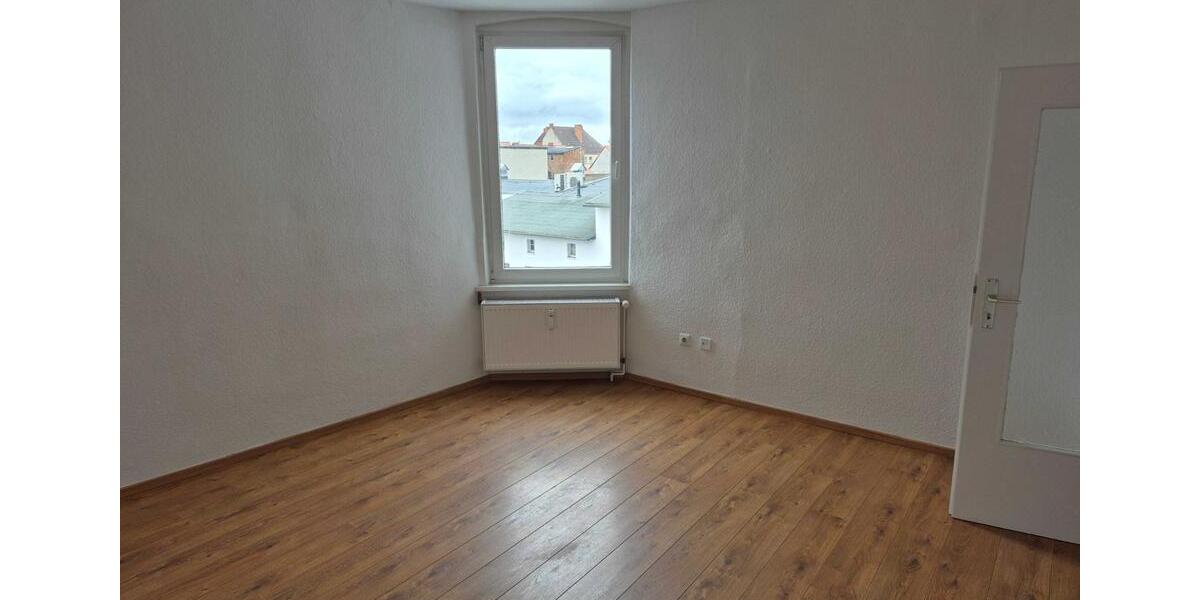 Etagenwohnung Bad Freienwalde (Oder) - 2 Zimmer, 65 m&sup2;, 420&euro; | Angebot:25790251