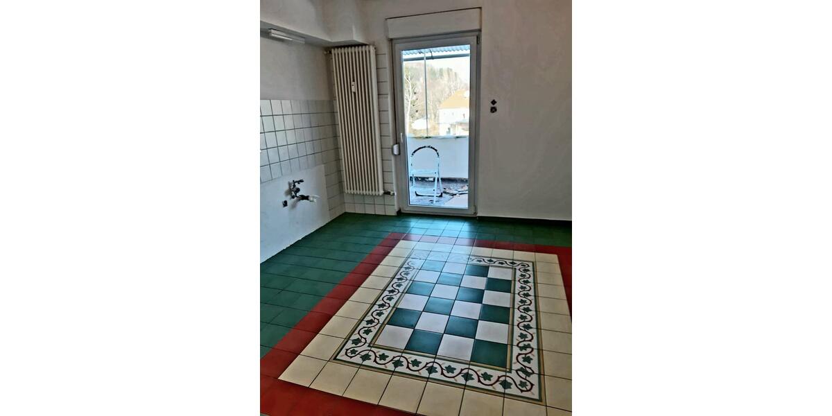 Etagenwohnung Püttlingen - 4 Zimmer, 101 m&sup2;, 780&euro; | Angebot:26227428