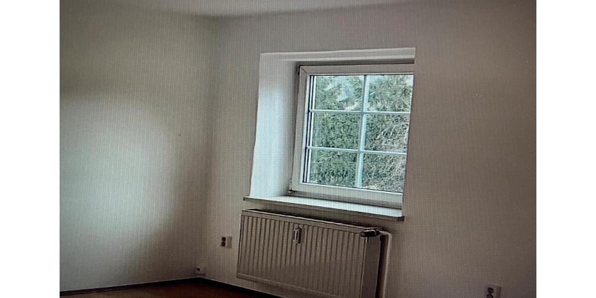 Erdgeschoßwohnung Burkhardtsdorf - 2 Zimmer, 46 m&sup2;, 360&euro; | Angebot:26373827