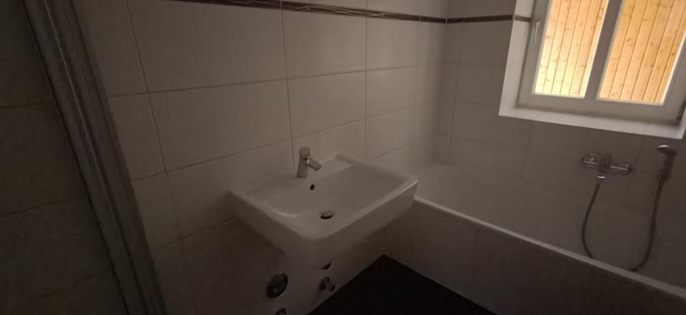 Erdgeschoßwohnung Mühlhausen (Thüringen) - 3 Zimmer, 75 m&sup2;, 490&euro; | Angebot:25120875