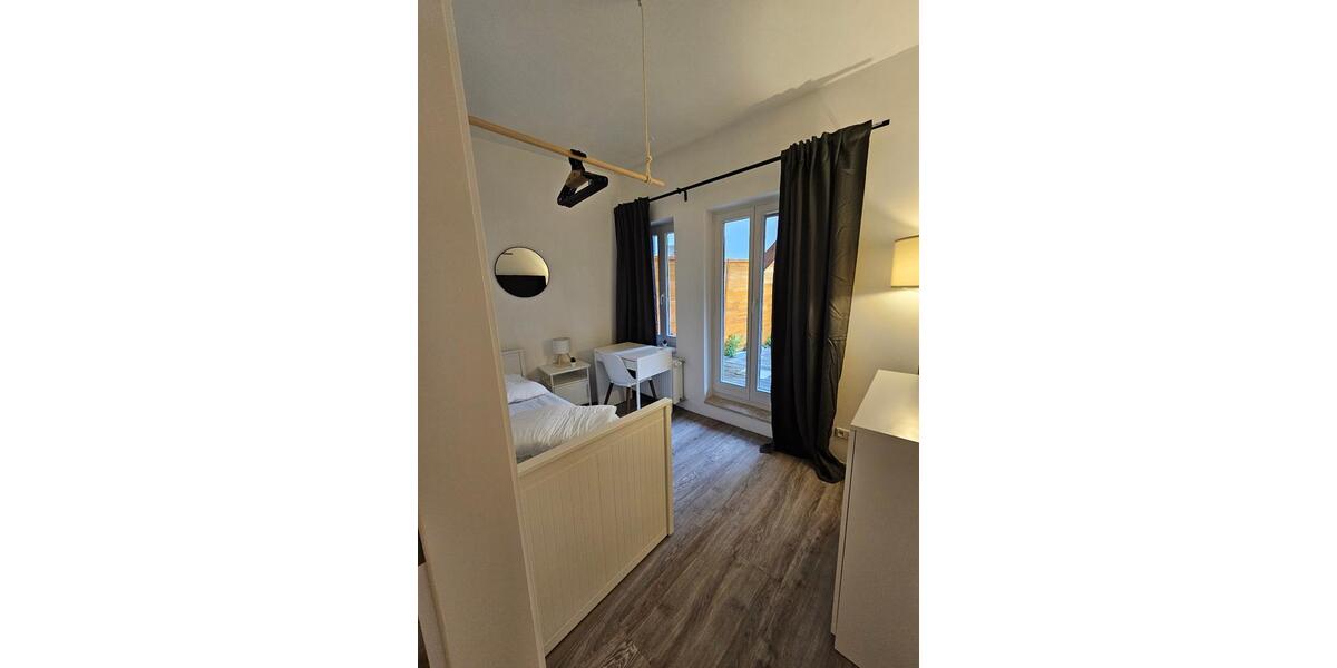 Erdgeschoßwohnung Wismar Altstadt - 2 Zimmer, 32 m&sup2;, 30&euro; | Angebot:24359718