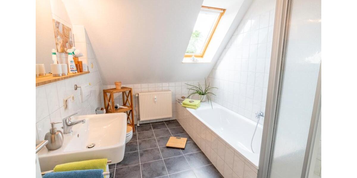 Wohnen auf Zeit Dassow - 2 Zimmer, 83 m&sup2;, 1.070&euro; | Angebot:26539407
