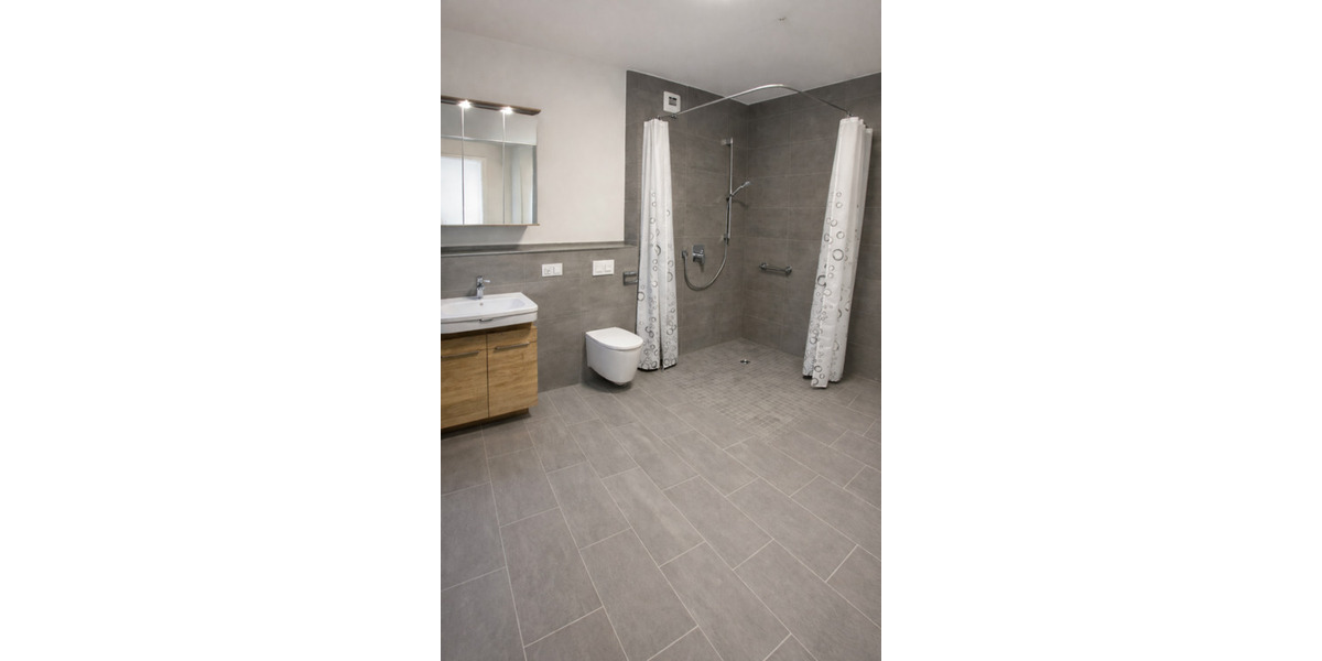 Etagenwohnung Stamsried - 3 Zimmer, 93 m&sup2;, 835&euro; | Angebot:24520684