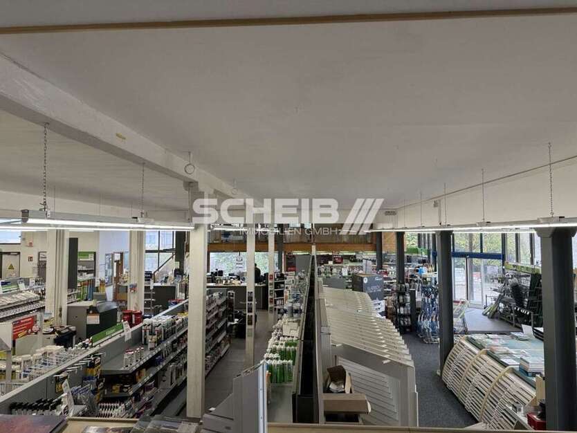 Einzelhandel in Rot am See 2.870,28 € 637.84 m²