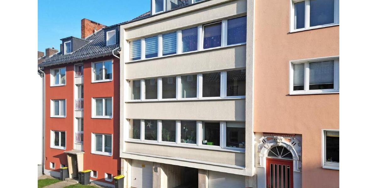 Kassel-Mitte: Freie, geräumige 3,5-Zimmer-Wohnung im 1. Obergeschoss 3 zimmer