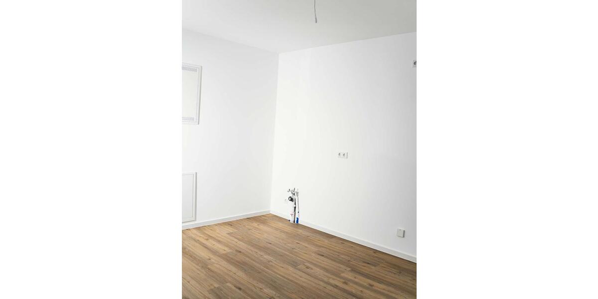 Erdgeschoßwohnung Glauchau - 3 Zimmer, 89 m&sup2;, 711&euro; | Angebot:26061905