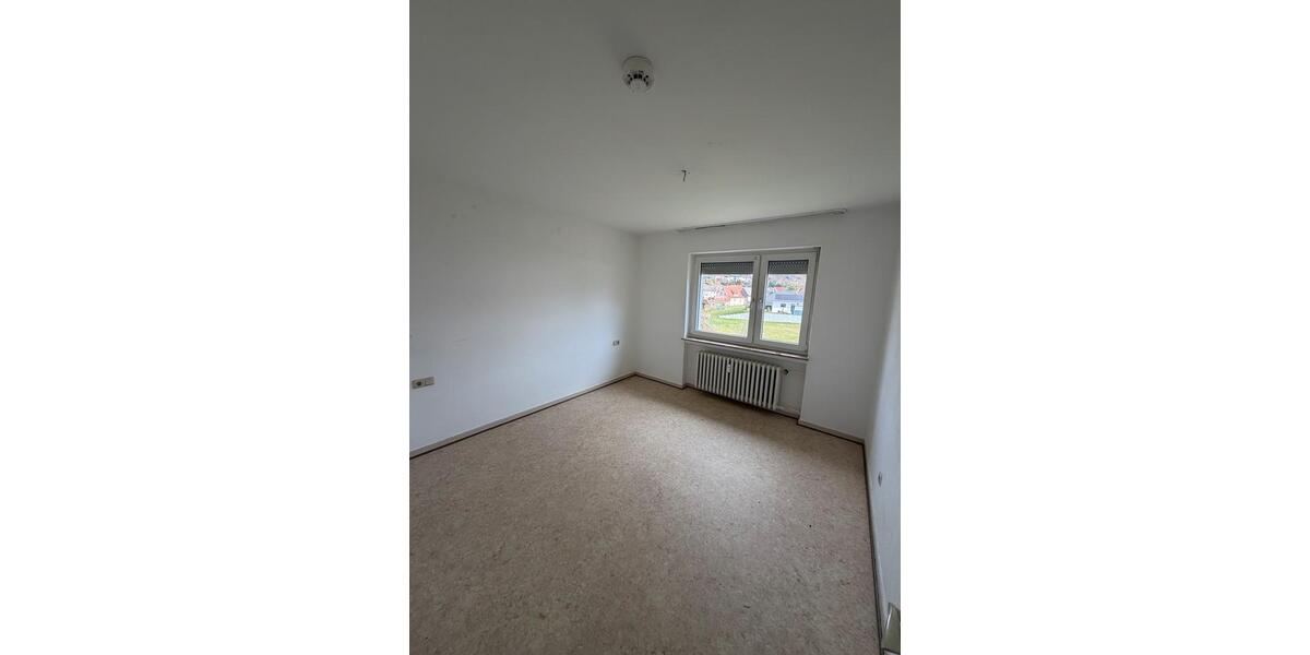 Etagenwohnung Ronshausen - 2 Zimmer, 43 m&sup2;, 300&euro; | Angebot:26063903