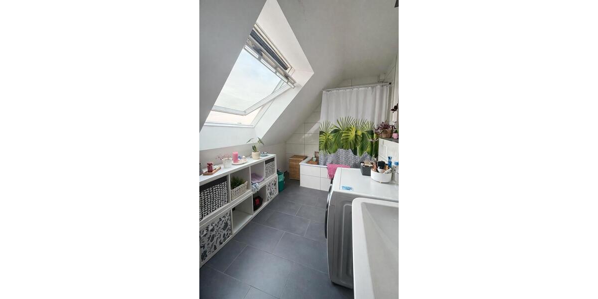 Dachgeschoßwohnung Hannover Vahrenwald-List - 2 Zimmer, 67 m&sup2;, 649&euro; | Angebot:26044853