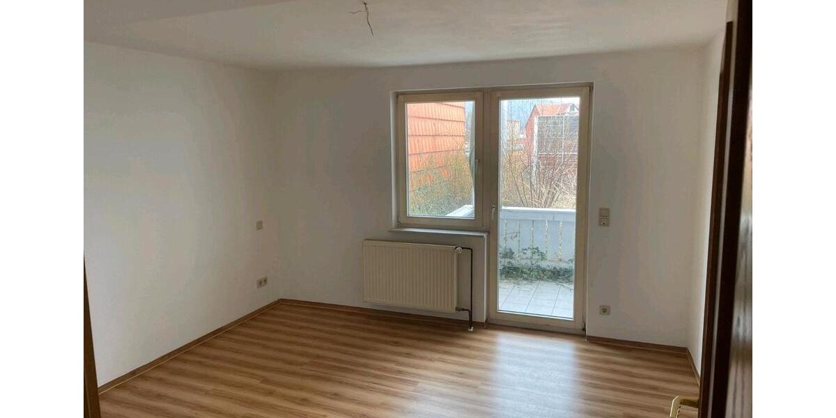 Etagenwohnung Eschwege - 2 Zimmer, 74 m&sup2;, 490&euro; | Angebot:26062066