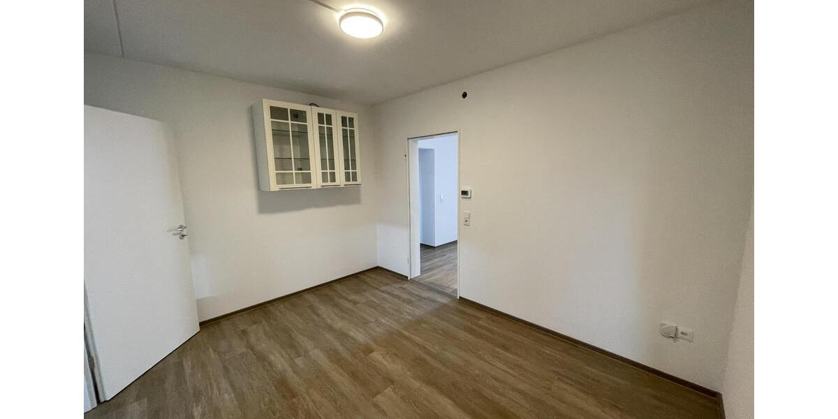 Etagenwohnung Darmstadt Darmstadt-Nord - 4.5 Zimmer, 93 m&sup2;, 1.350&euro; | Angebot:26429347