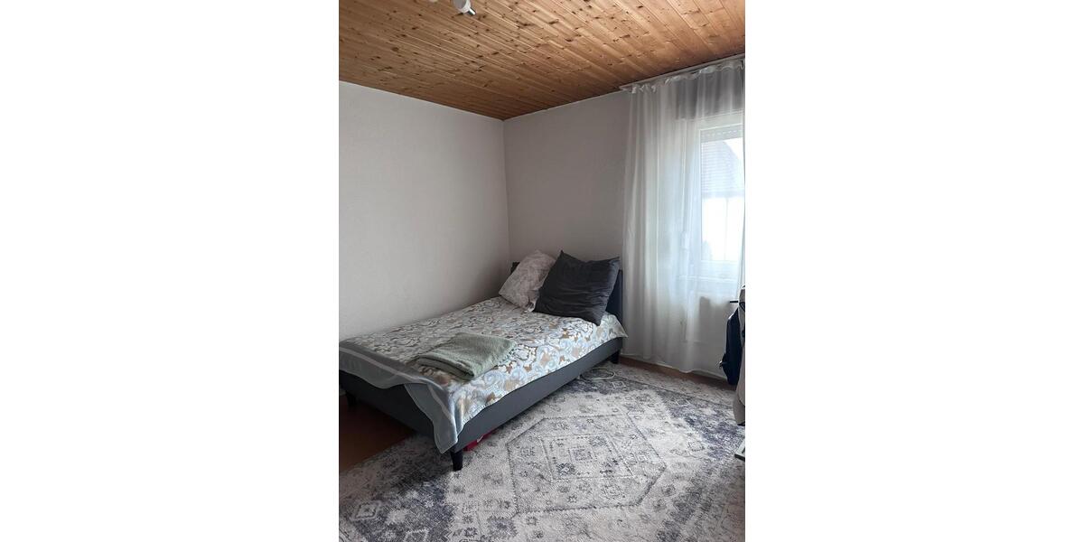 Wohnen auf Zeit Karlsruhe Durlach - 1 Zimmer, 25 m&sup2;, 500&euro; | Angebot:25350055