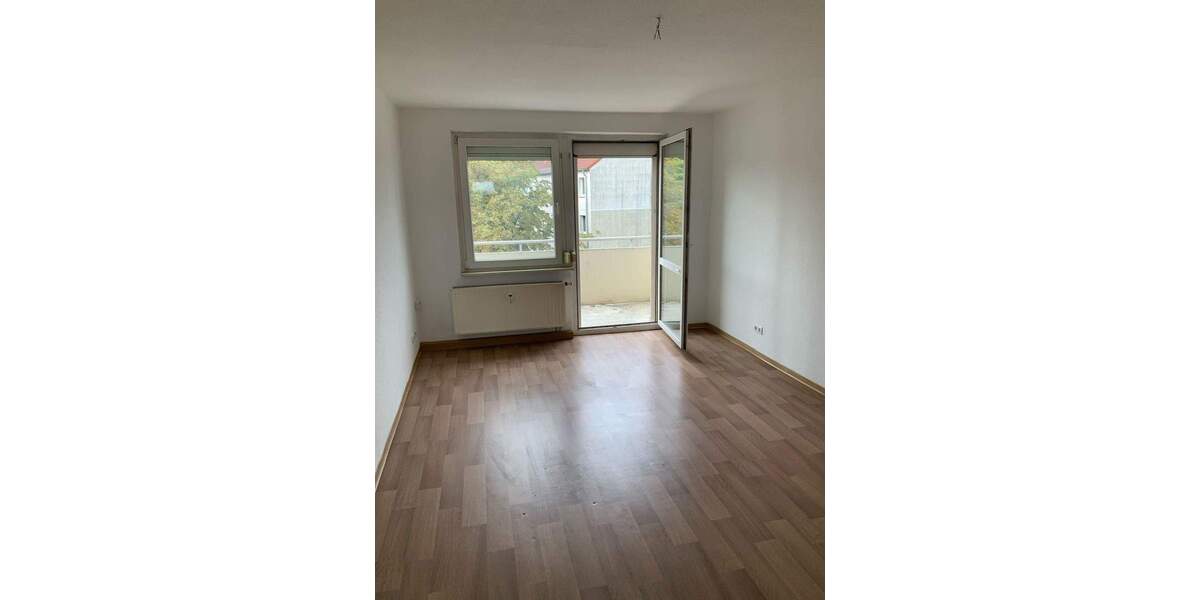 Etagenwohnung Bitterfeld-Wolfen Wolfen - 3 Zimmer, 58 m&sup2;, 380&euro; | Angebot:25706265
