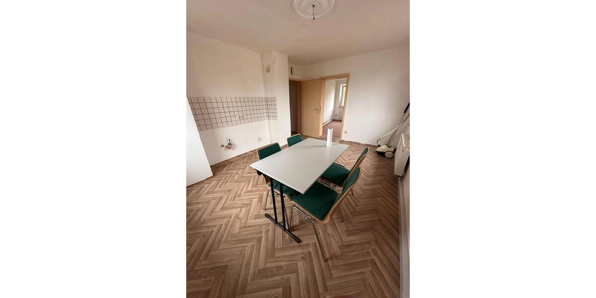Etagenwohnung Naila - 2 Zimmer, 48 m&sup2;, 250&euro; | Angebot:26048599