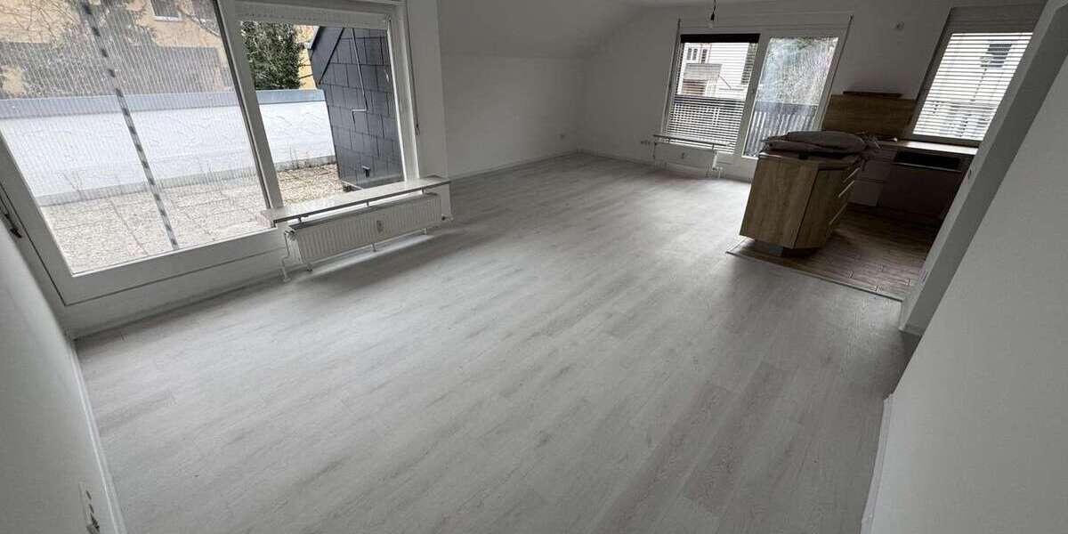 Etagenwohnung Nürnberg (Mögeldorf) Zerzabelshof - 4 Zimmer, 110 m&sup2;, 1.650&euro; | Angebot:24439395