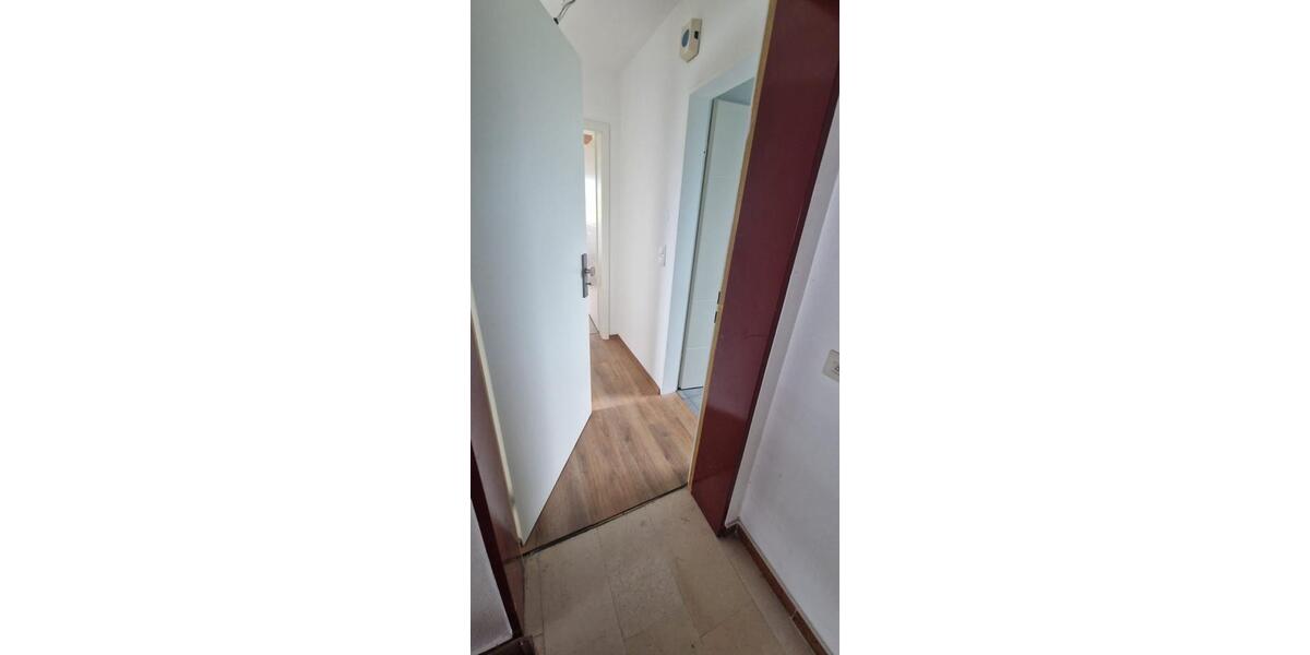 Dachgeschoßwohnung Taunusstein - 2 Zimmer, 51 m&sup2;, 650&euro; | Angebot:26690852