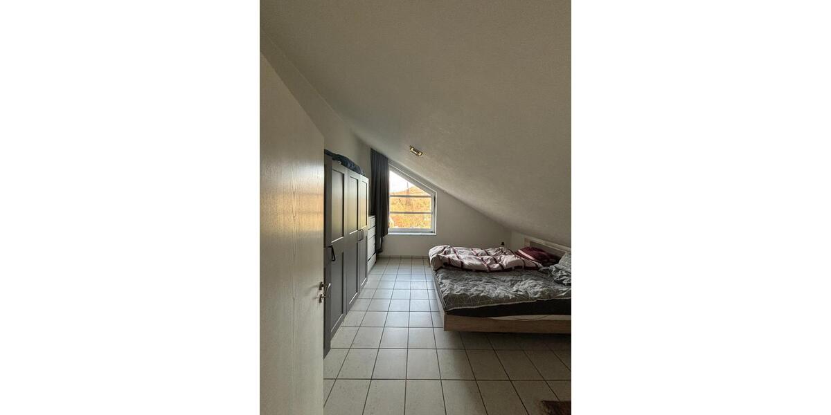Dachgeschoßwohnung Warstein - 2 Zimmer, 67 m&sup2;, 425&euro; | Angebot:26420325