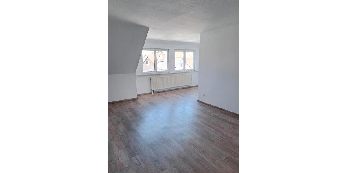 Etagenwohnung Wölfersheim - 2 Zimmer, 72 m&sup2;, 650&euro; | Angebot:26592068