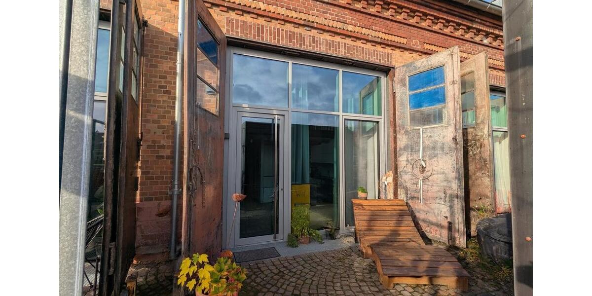 4,5-Zimmer loftartige Maisonette-Wohnung mit Terrasse am Wasserga 4 zimmer